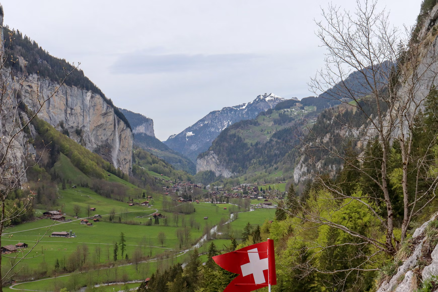 Escrow account in Switzerland: comprehensive guide for business transactions