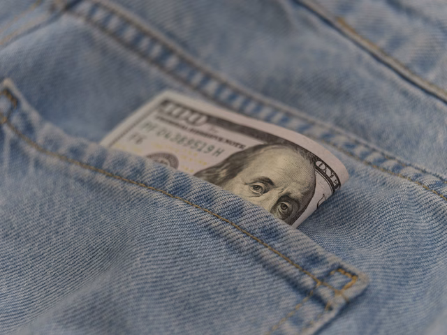 Swiss Dividend Stocks: Top Picks &amp; Withholding Tax Tips